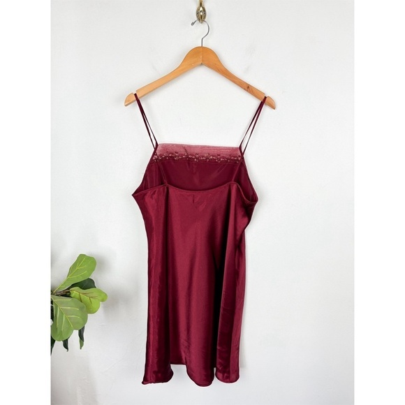 Jaclyn Smith Vintage Y2K Burgundy Paisley Embroidered Satin Slip Dress Sz XL - Picture 2 of 6